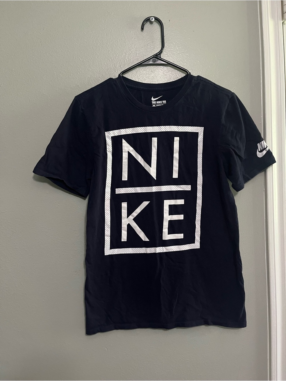 Nike Black Short-Sleeve Logo Tee with White Graphic
